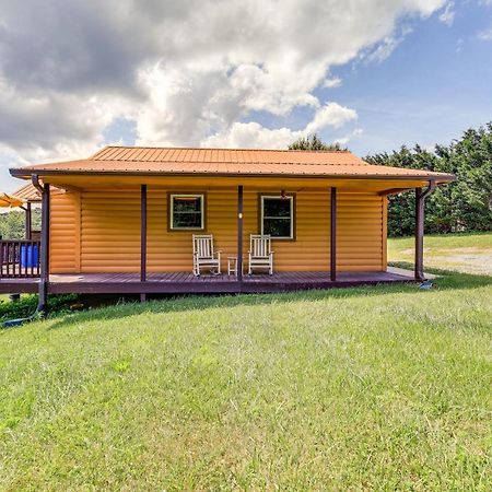 Blue Ridge Mountain Cabin With Views And Hot Tub Sparta Εξωτερικό φωτογραφία
