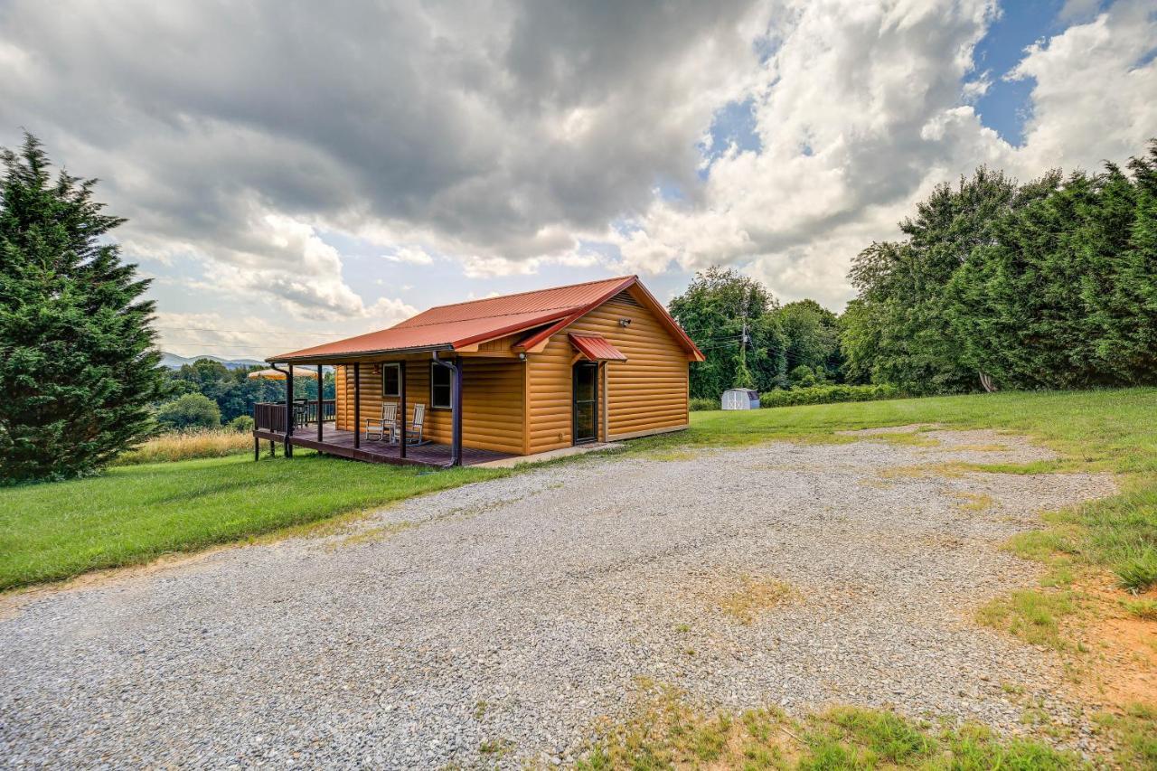 Blue Ridge Mountain Cabin With Views And Hot Tub Sparta Εξωτερικό φωτογραφία