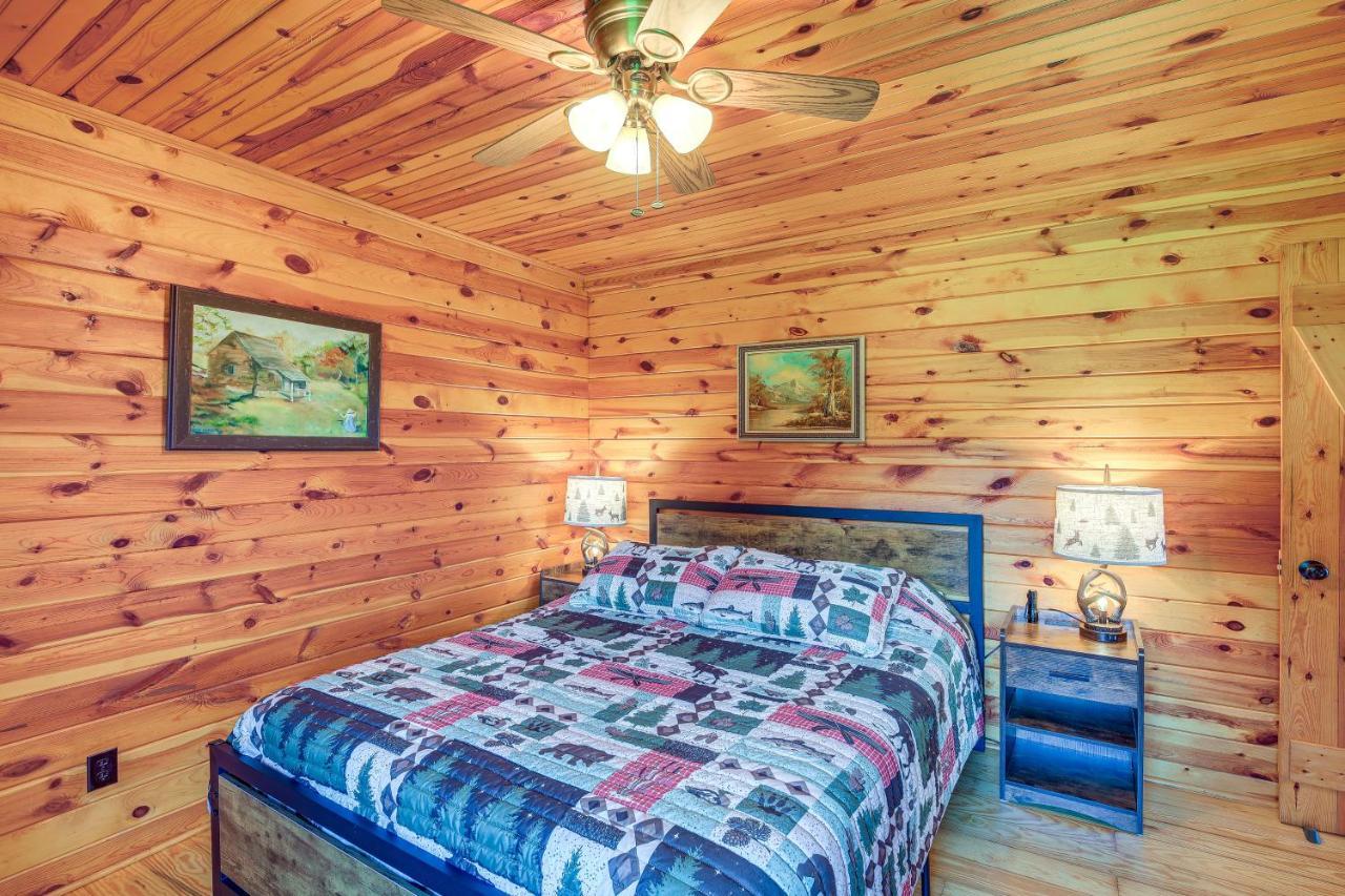 Blue Ridge Mountain Cabin With Views And Hot Tub Sparta Εξωτερικό φωτογραφία
