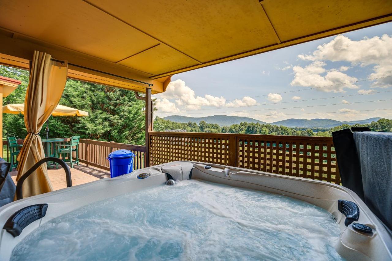 Blue Ridge Mountain Cabin With Views And Hot Tub Sparta Εξωτερικό φωτογραφία